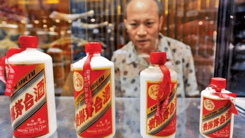 受多个不利因素影响，茅台价格持续下跌。